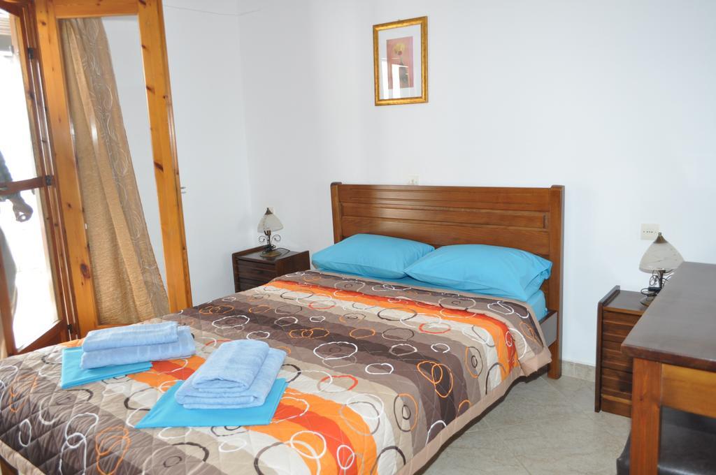 Apartment Giannis Maria *