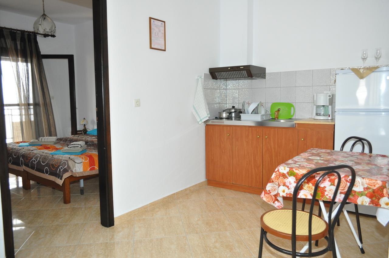 Apartment Giannis Maria *